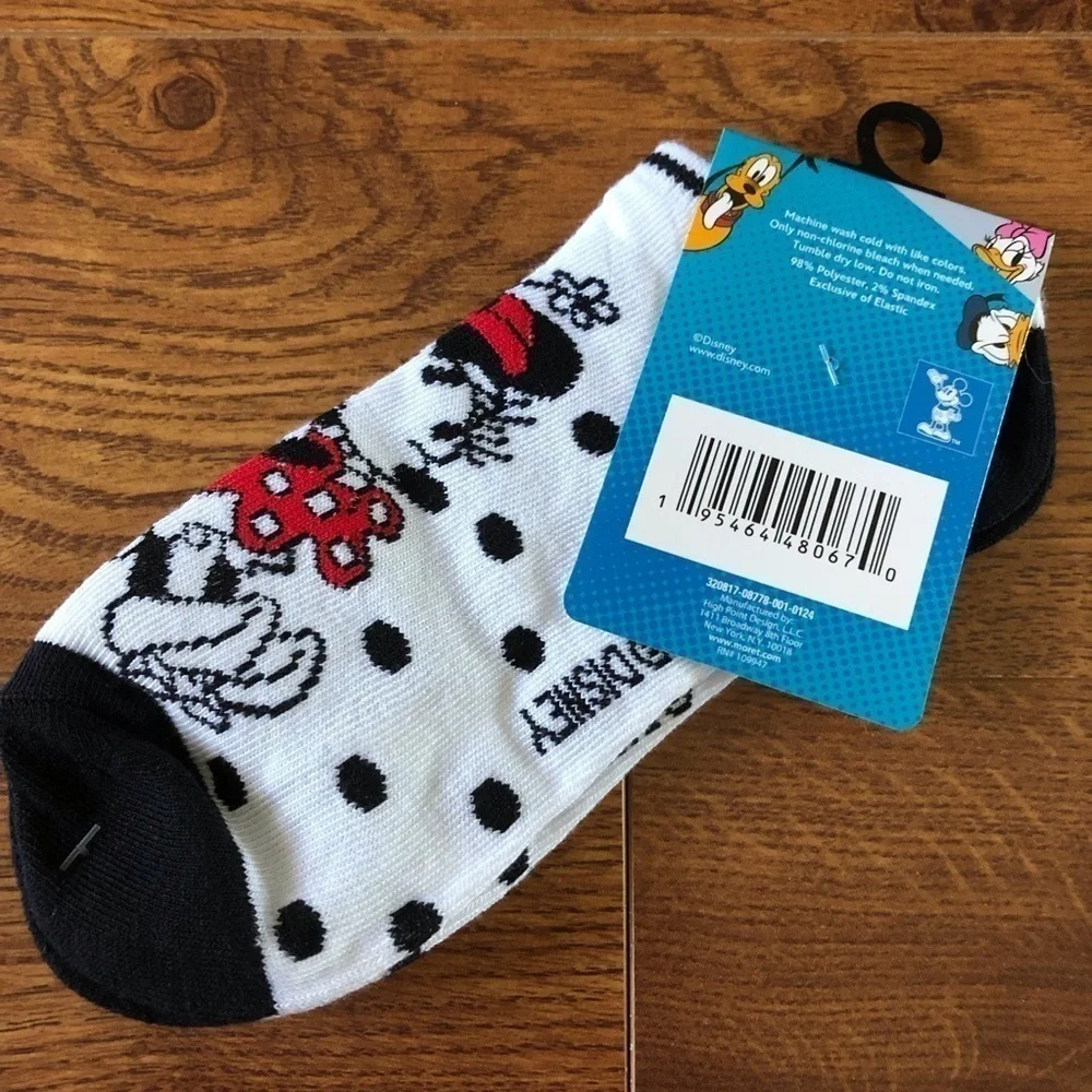 Disney Mickey and Friends: Mickey and Minnie Mouse No-shows socks